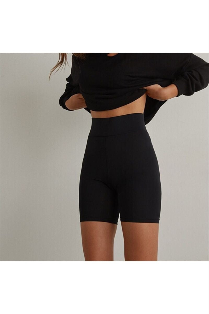 SHORT BLACK š